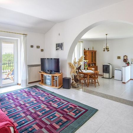 2 Bedroom Cozy Apartment In Grado Exterior foto